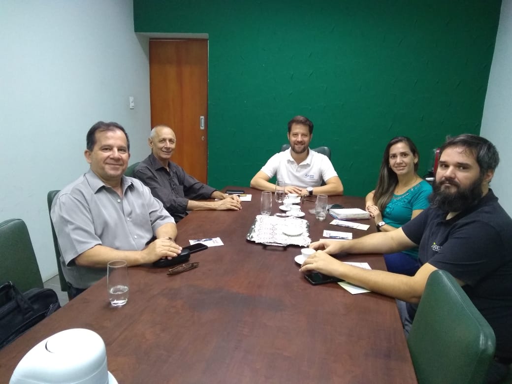 Leia mais sobre o artigo ACIV recebe representantes da ABRAÇO
