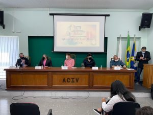 Leia mais sobre o artigo Seminário Analise de Cenário reuniu empresários e representantes do poder público