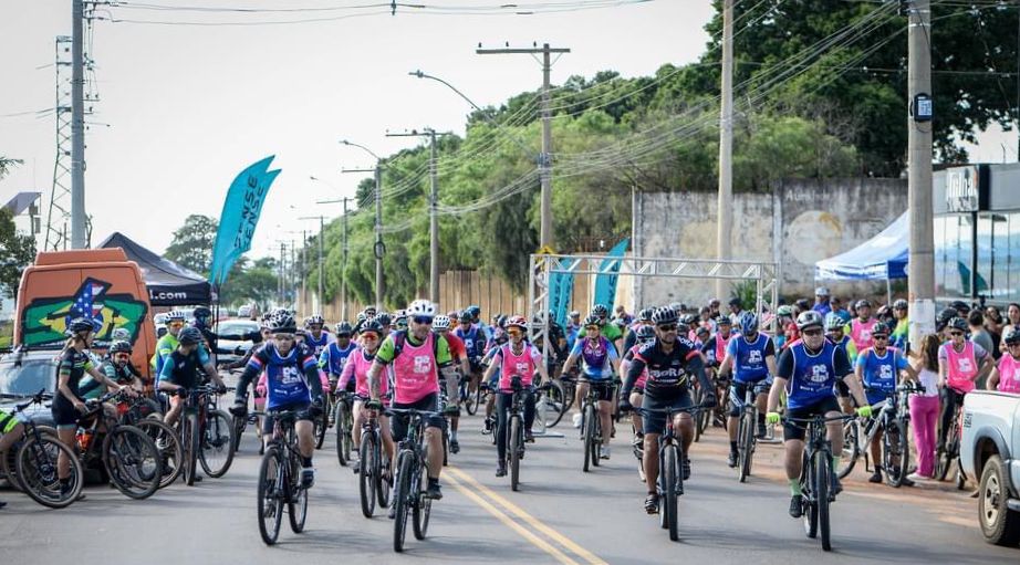 No momento, você está visualizando 1º Pedal Solidário Outubro Rosa e Novembro Azul da Aciv Mulher é realizado com sucesso
