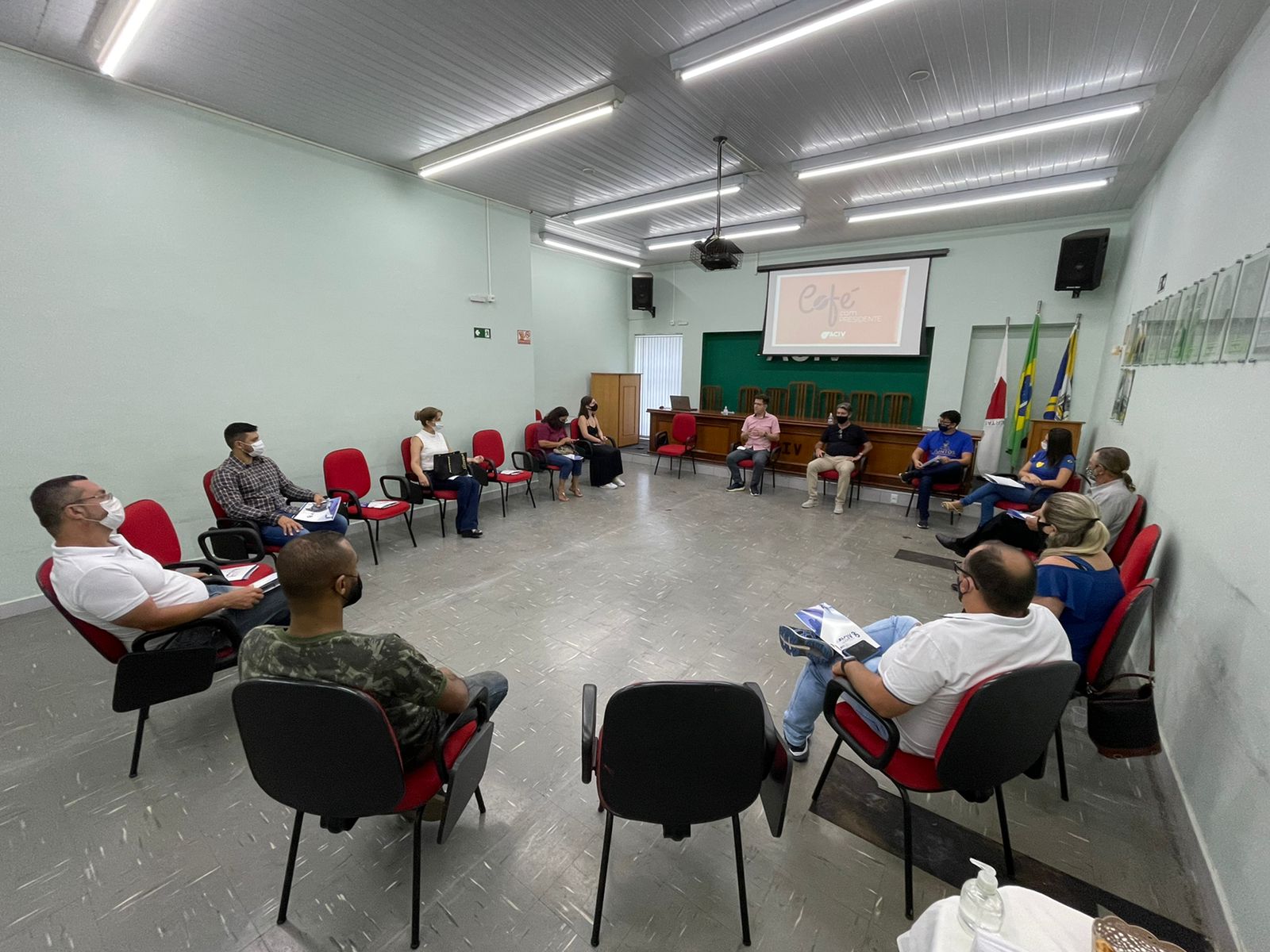 No momento, você está visualizando Café com Presidente reúne empresas associadas de janeiro