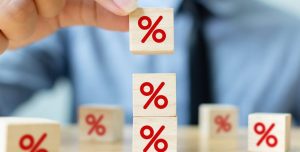 Leia mais sobre o artigo Aumentos sucessivos da taxa básica de juros Selic acendem alerta para donos de pequenos negócios