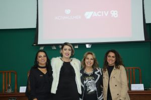 Leia mais sobre o artigo Com participação da presidente da Federaminas Mulher, nova diretoria da Aciv Mulher toma posse
