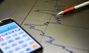 Leia mais sobre o artigo Governo eleva previsão de crescimento da economia para 2,7%