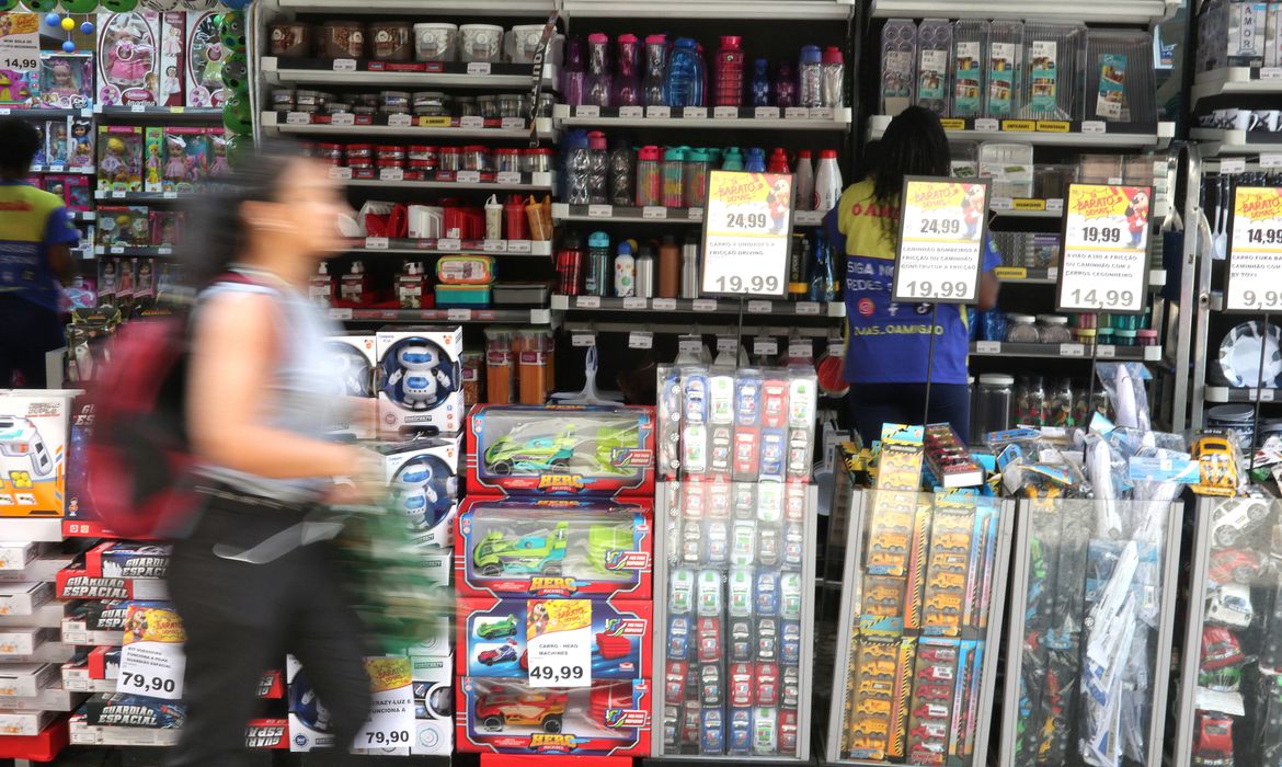 No momento, você está visualizando CNC: intenção de consumo das famílias cresce 1,4% em setembro