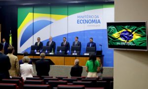 Leia mais sobre o artigo MEI já pode emitir nota fiscal de serviço eletrônica via aplicativo no celular