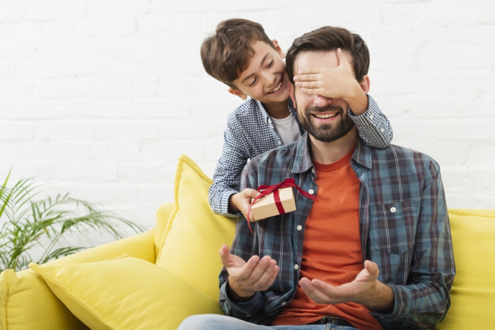 No momento, você está visualizando Associação Comercial de Varginha realiza pesquisa com consumidores sobre intenção de compras para o Dia dos Pais